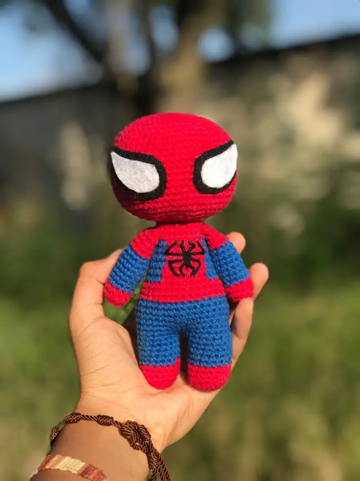 Spiderman (12 inches)
