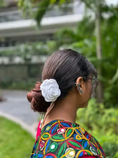  सितारा (white)