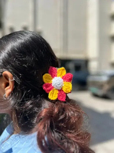 Daisy clip (limited navratri collection)